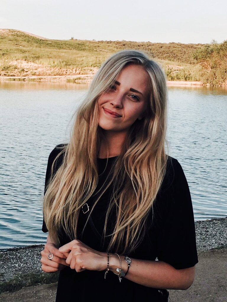 ANNA SOFIE GREBE ØSTERGAARD - Sportsjournalistik